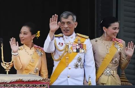 a king girl2