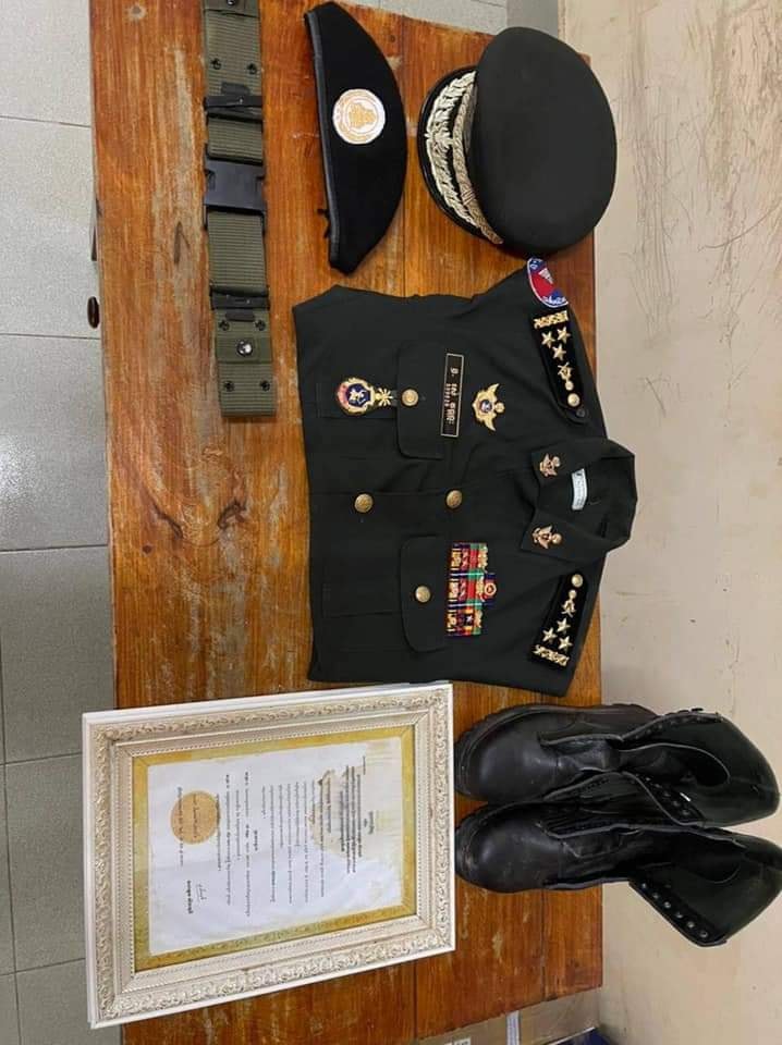 a army fake1