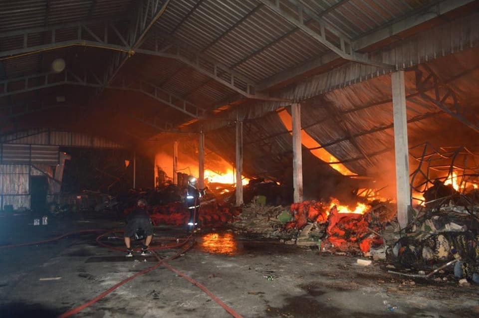 a fire rong1