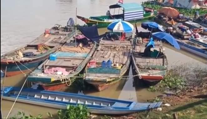 a boat leas