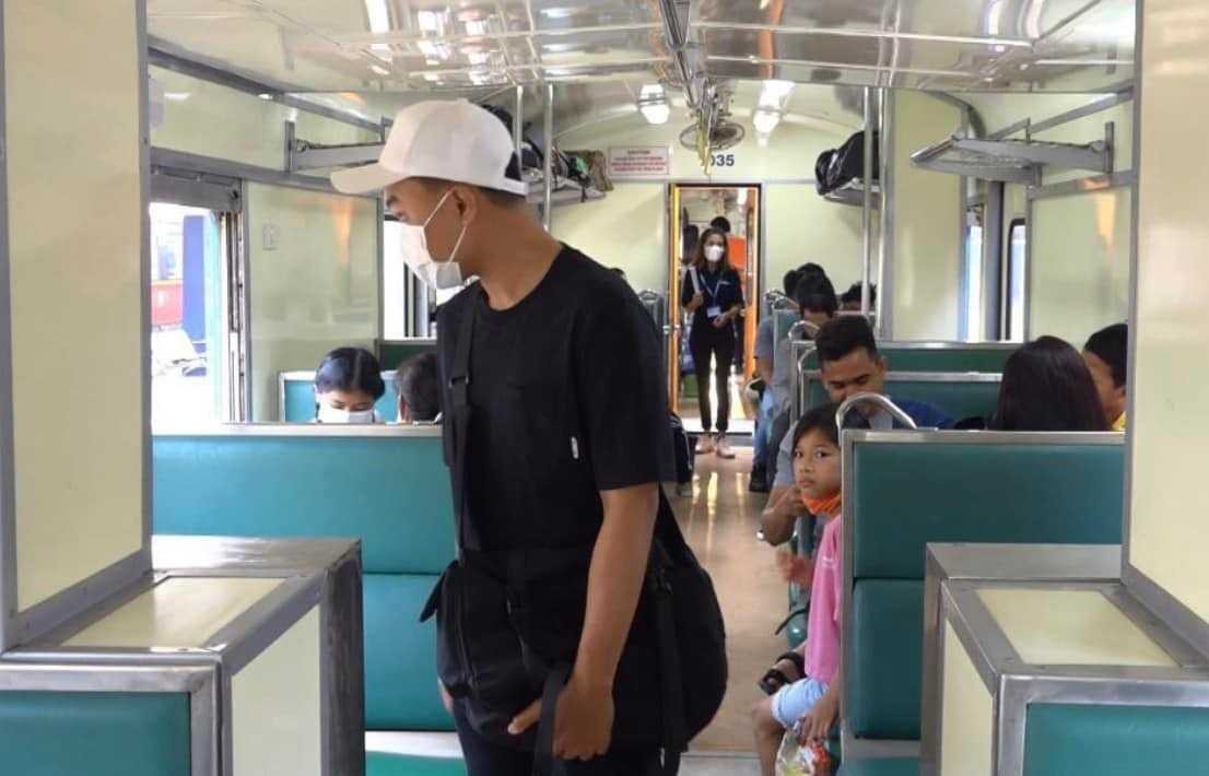 a train go1