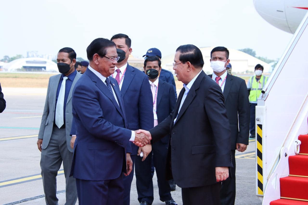 a hun come lao1