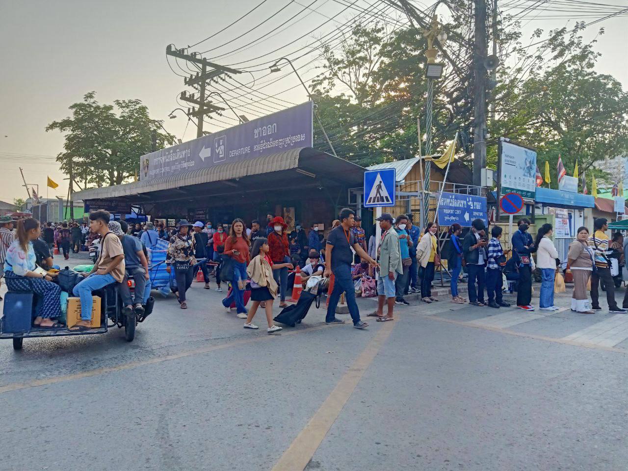 a khmer come1