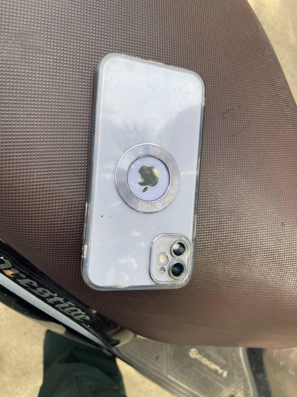 a thief phon2
