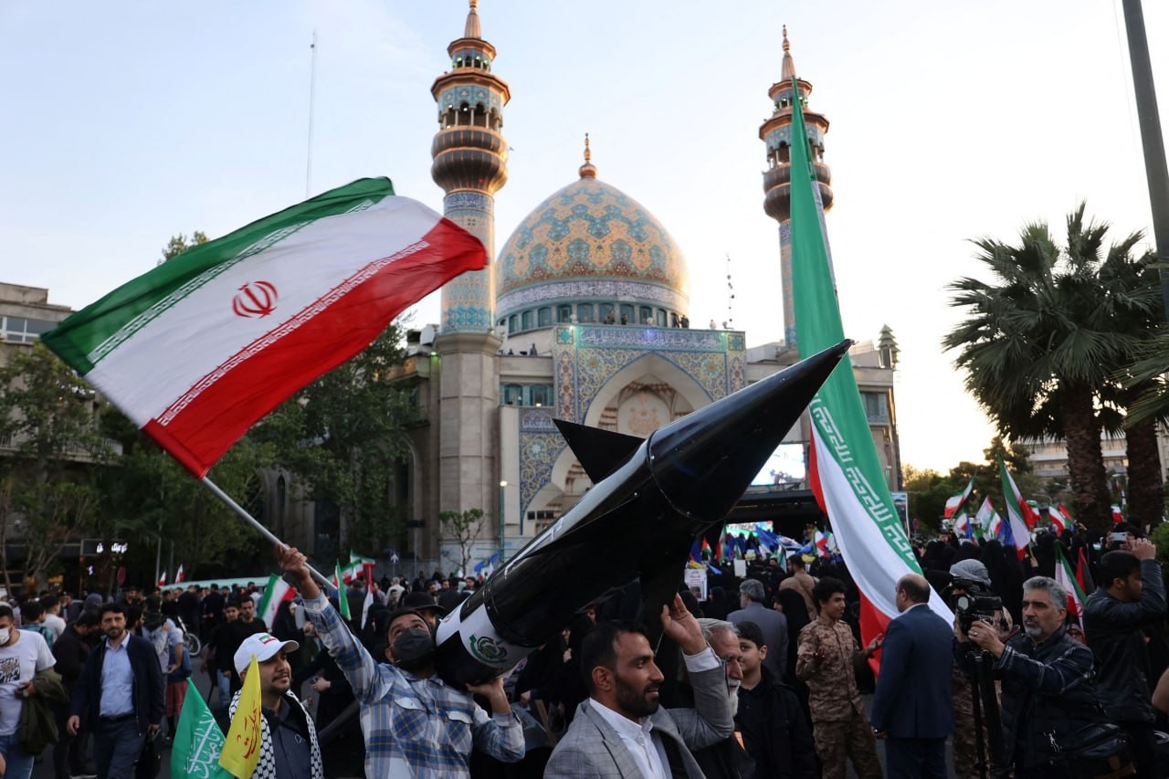 a iran bola