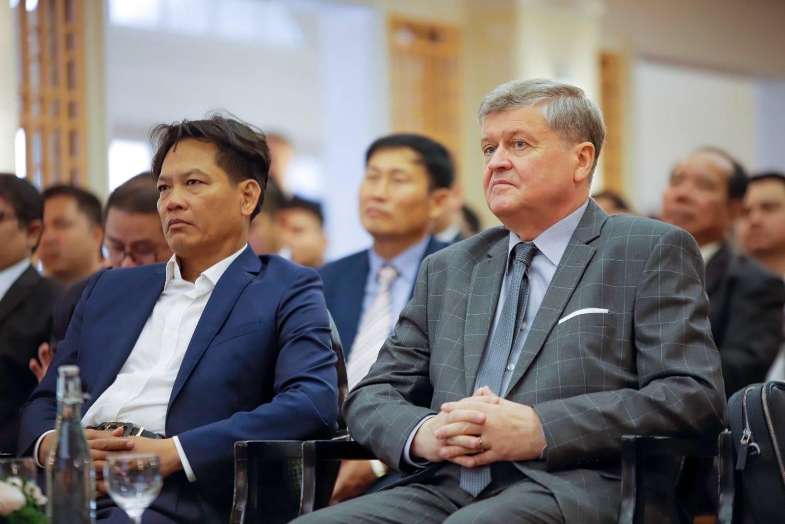 a ambassader russy cambodia