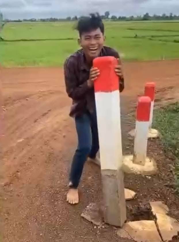 a boy destroy