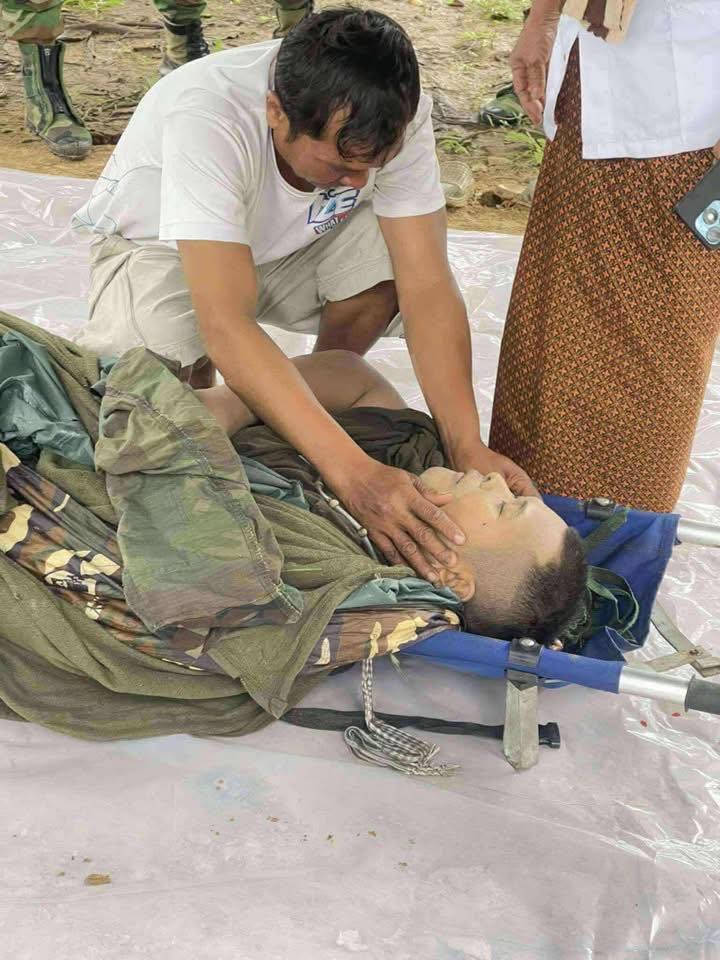 a army die