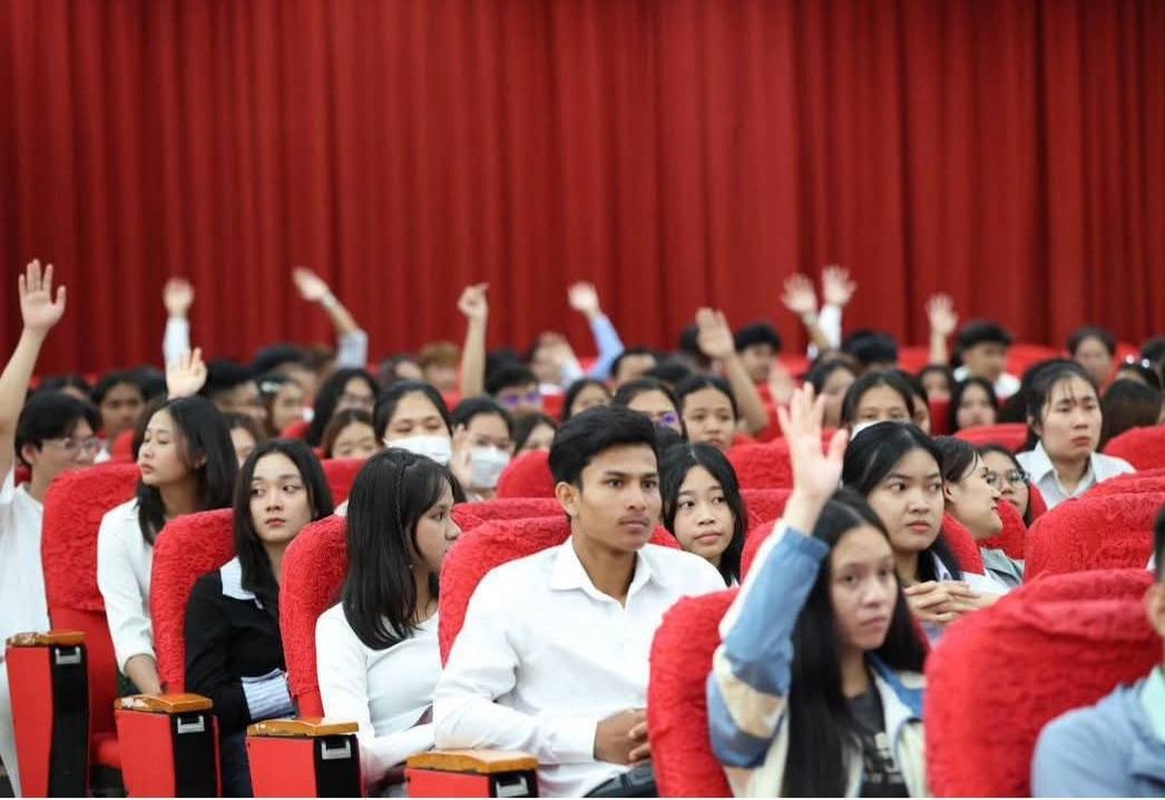 a student thai1