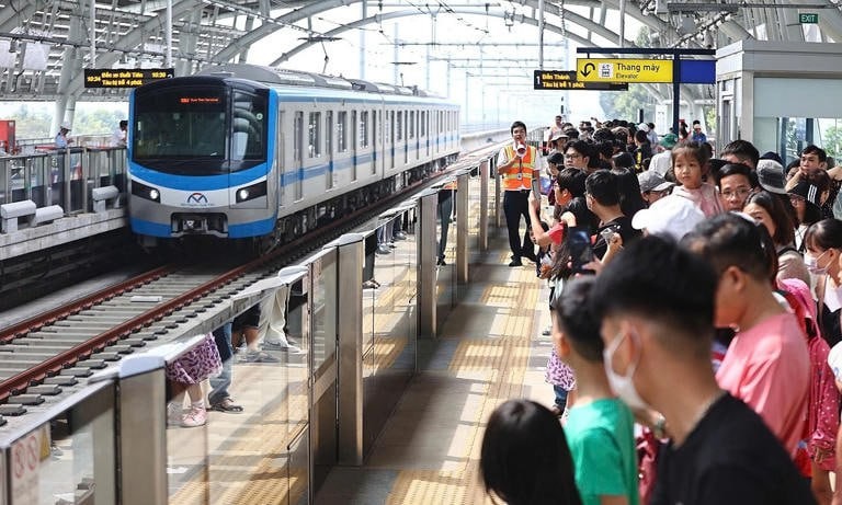 a train vn
