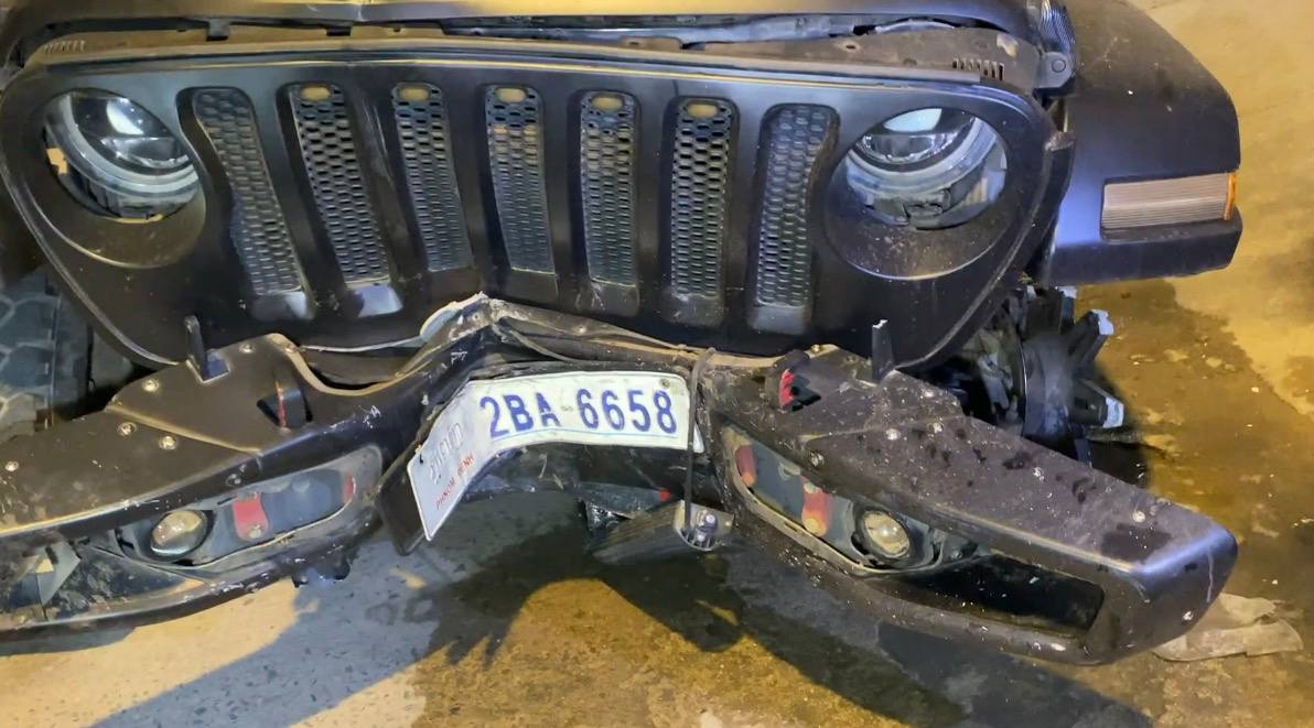 a car jeep2