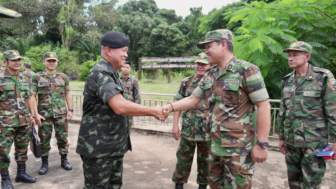 a army k thai meet